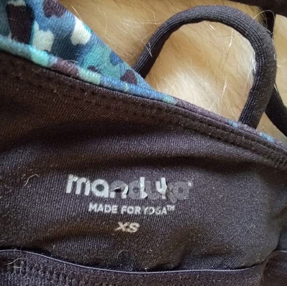 Manduka Luminous Deep Palm Print Sports Bra - Picture 5 of 5